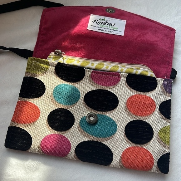 NEW Fabric Crossbody Purse - Picture 3 of 5